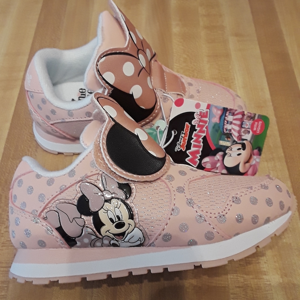 Disney girls pink shoes size 7